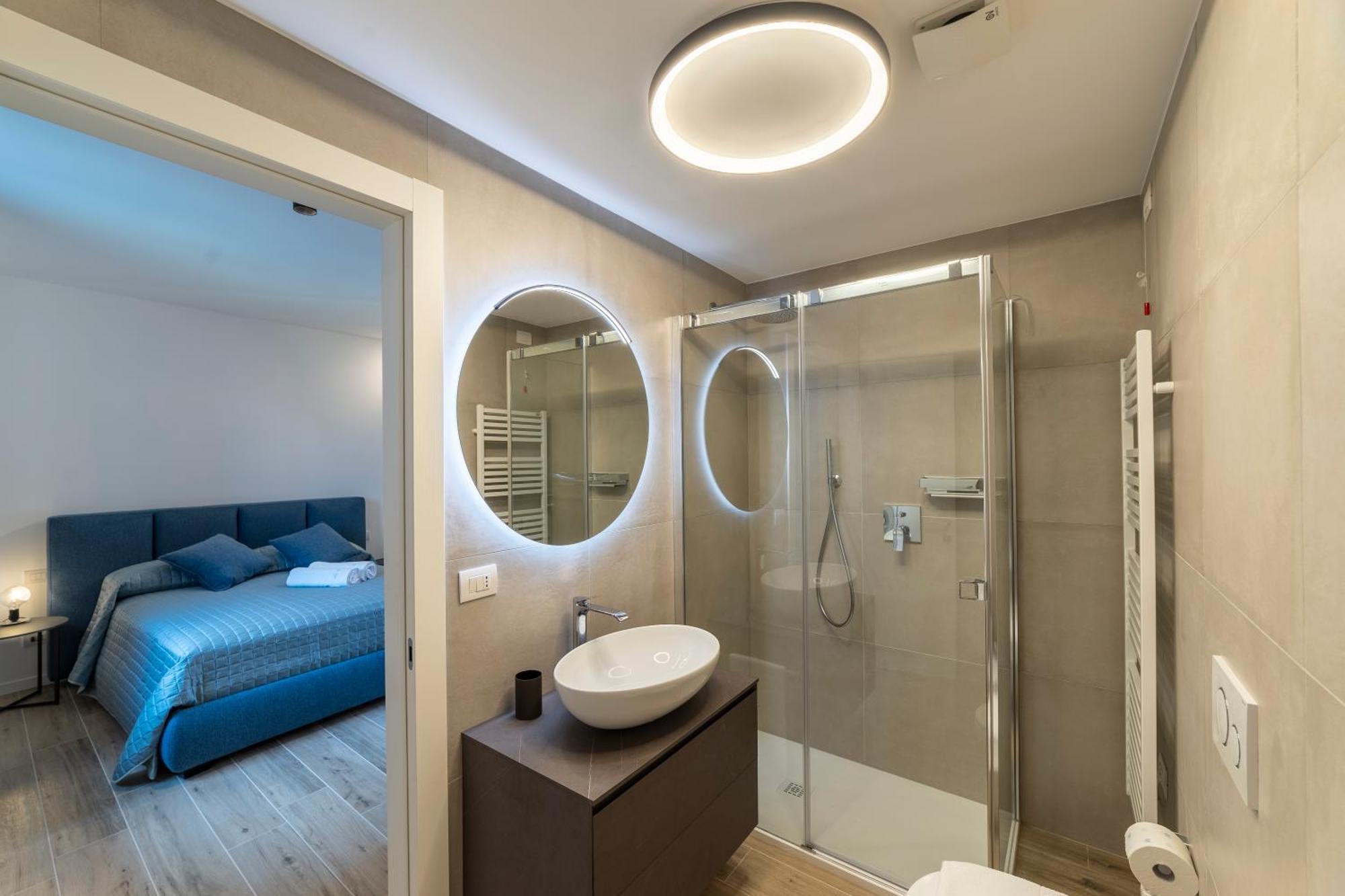 Alex'S Luxury Lake View Apt Pool And Tennis Como Eksteriør bilde